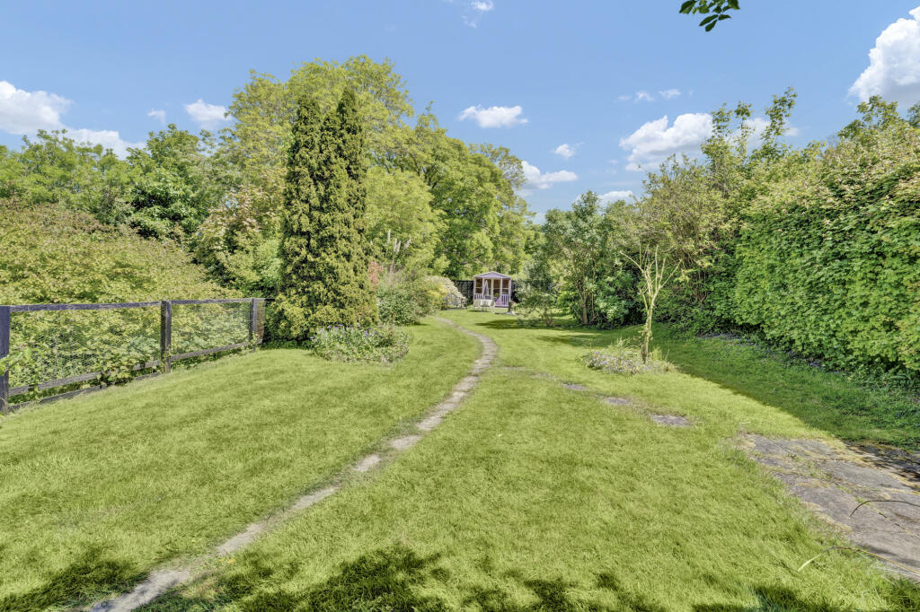 4 bedroom link detached house for sale in Chilverton Elms Cottage, Elms