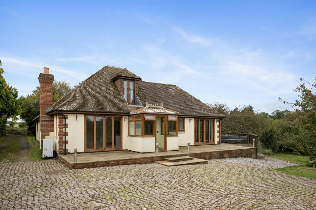 Additional property image - Hollands Hill, Martin Mill, Dover, Kent, CT15 5LB