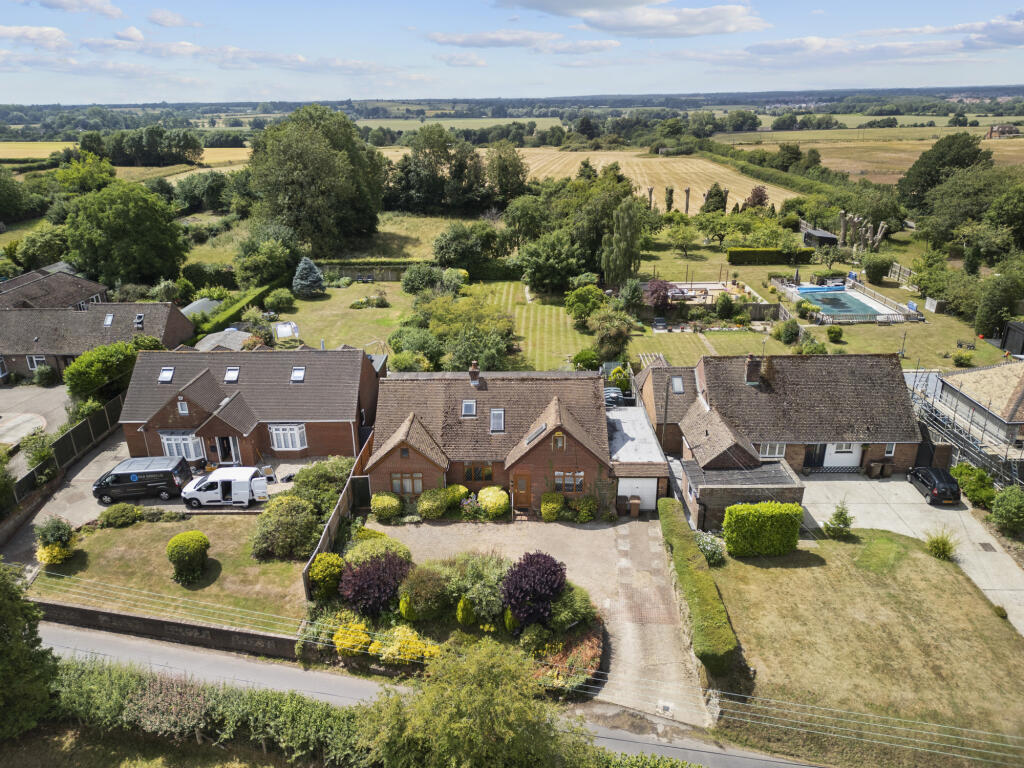 Main image of property: Kingsford Street, Mersham TN25 6PE