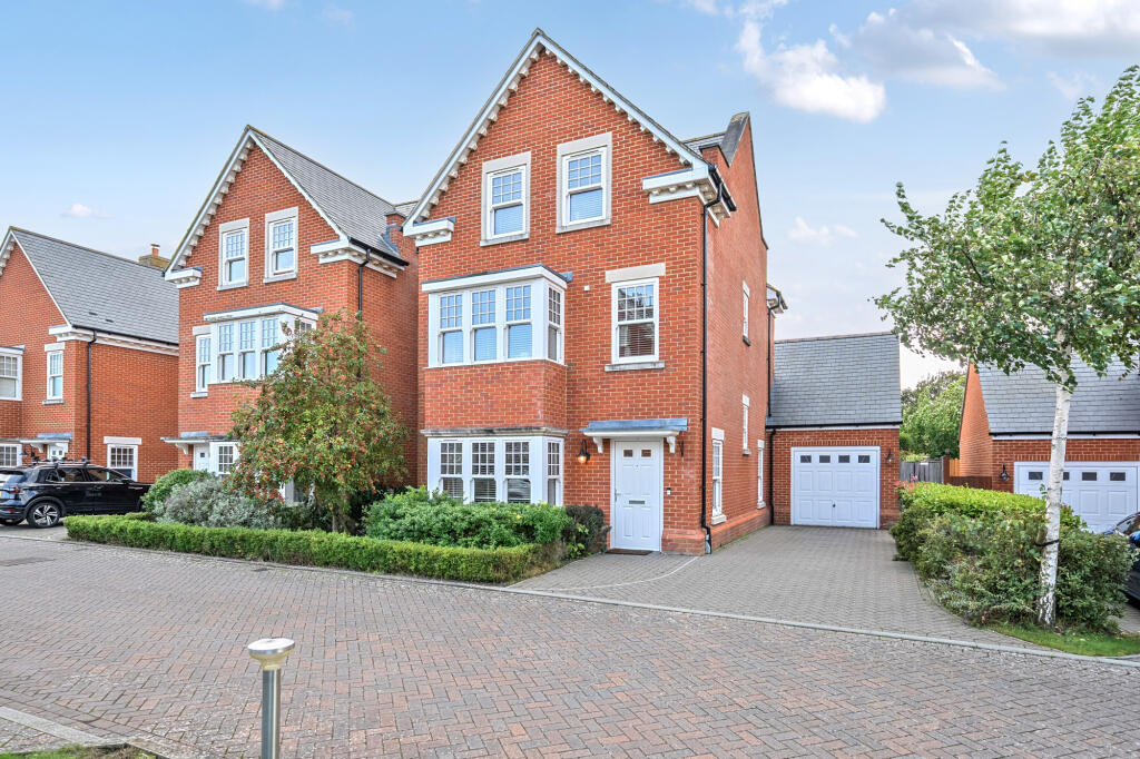 Main image of property: Eversley Park, Folkestone, CT20