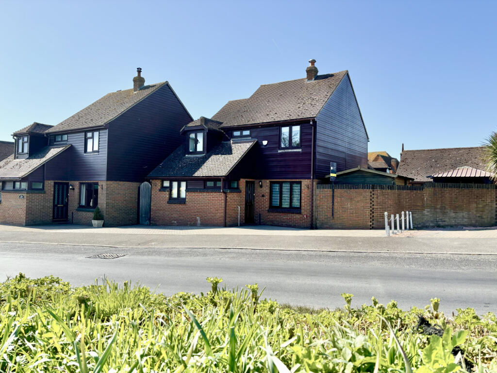 Main image of property: Willetts Hill,Monkton,Ramsgate,CT12 4LJ