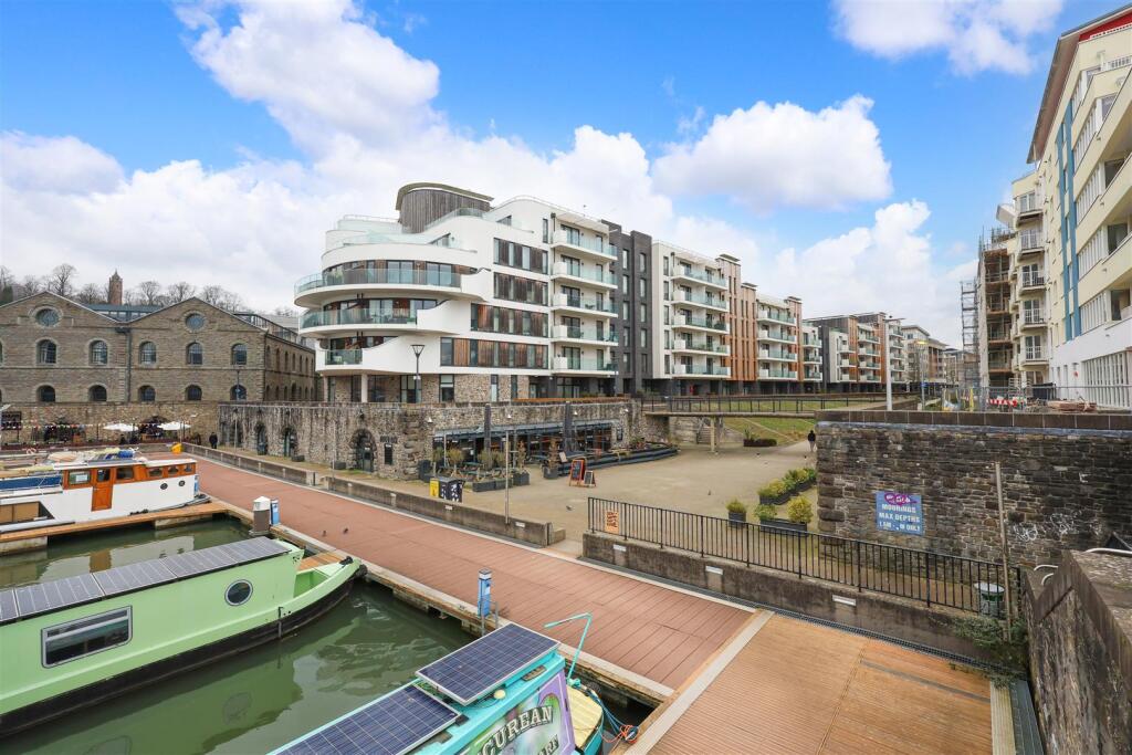 Additional property image - Invicta, Millennium Promenade, Bristol