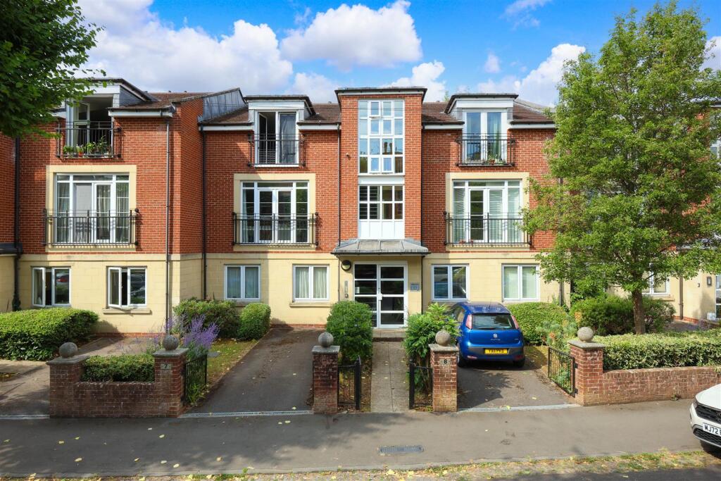 Main image of property: Claremont Avenue, Bishopston, Bristol