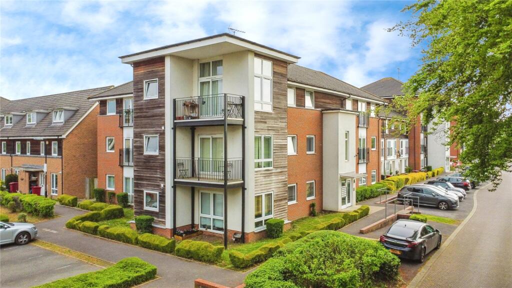 Main image of property: Meadow Way, Caversham, Reading, Berkshire, RG4