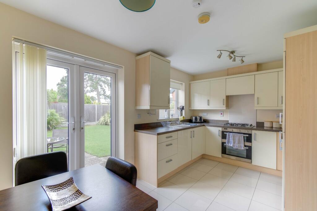 Additional property image - Kings Park West, Birmingham, West Midlands, B38