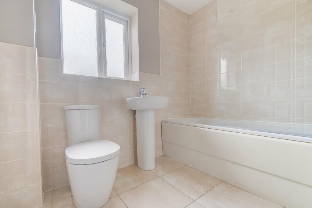 Additional property image - Aero Way, Cofton Hackett, Birmingham, Worcestershire, B45