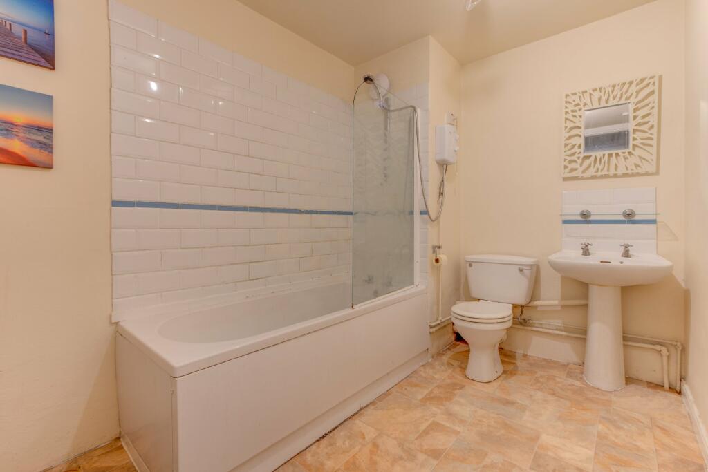 Additional property image - Redditch Road, Kings Norton, Birmingham, West Midlands, B38