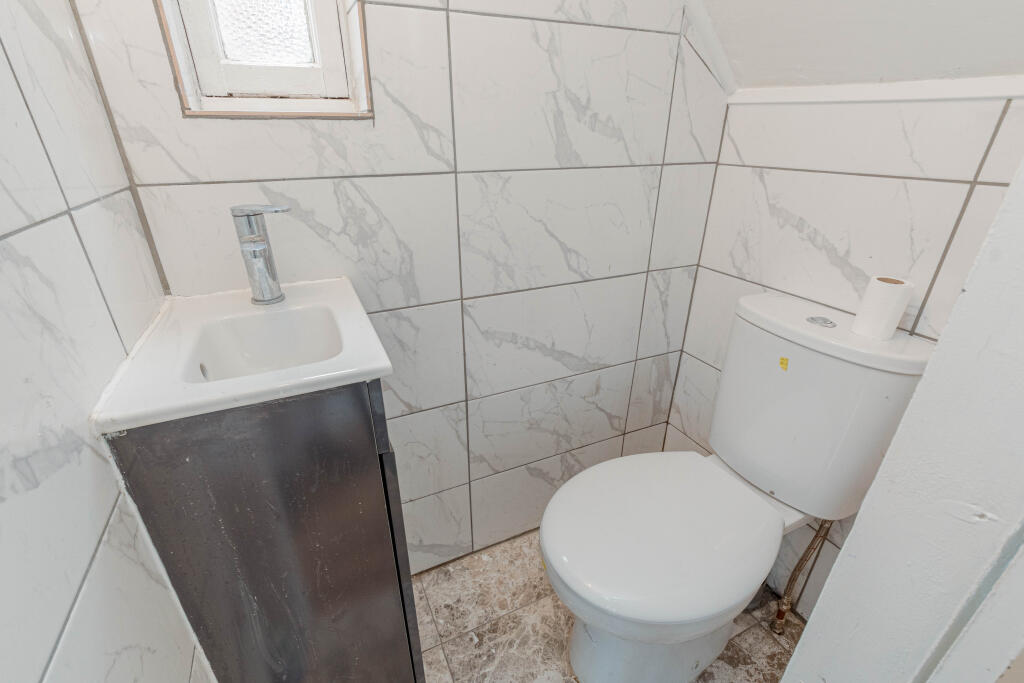Additional property image - Haldon Grove, Birmingham, West Midlands, B31