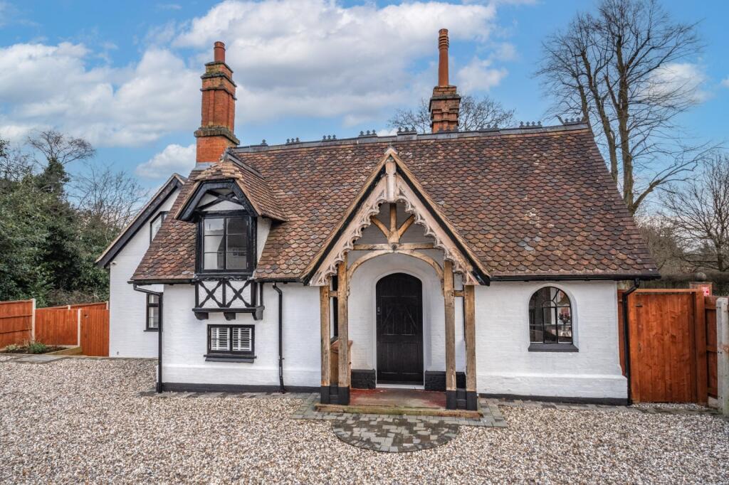 Additional property image - Walkers Heath Road, Birmingham, Worcestershire, B38