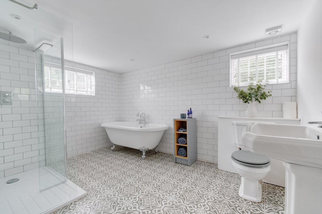 Additional property image - Walkers Heath Road, Birmingham, Worcestershire, B38