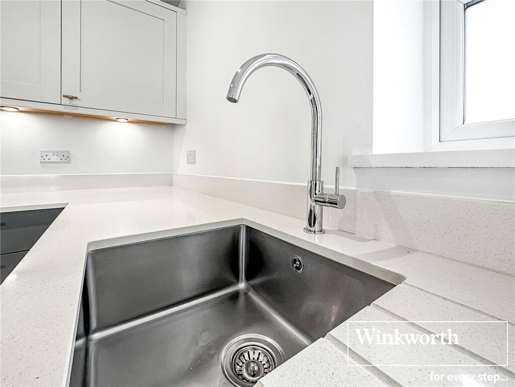 Additional property image - Golf Links Road, Ferndown, Dorset, BH22