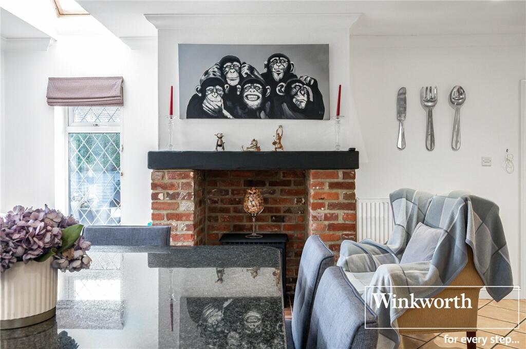 Additional property image - Chine Walk, West Parley, Ferndown, Dorset, BH22
