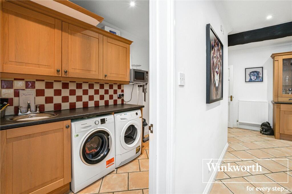 Additional property image - Chine Walk, West Parley, Ferndown, Dorset, BH22