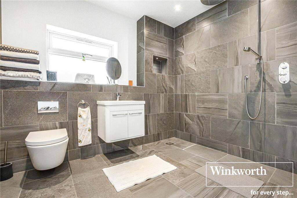 Additional property image - Chine Walk, West Parley, Ferndown, Dorset, BH22