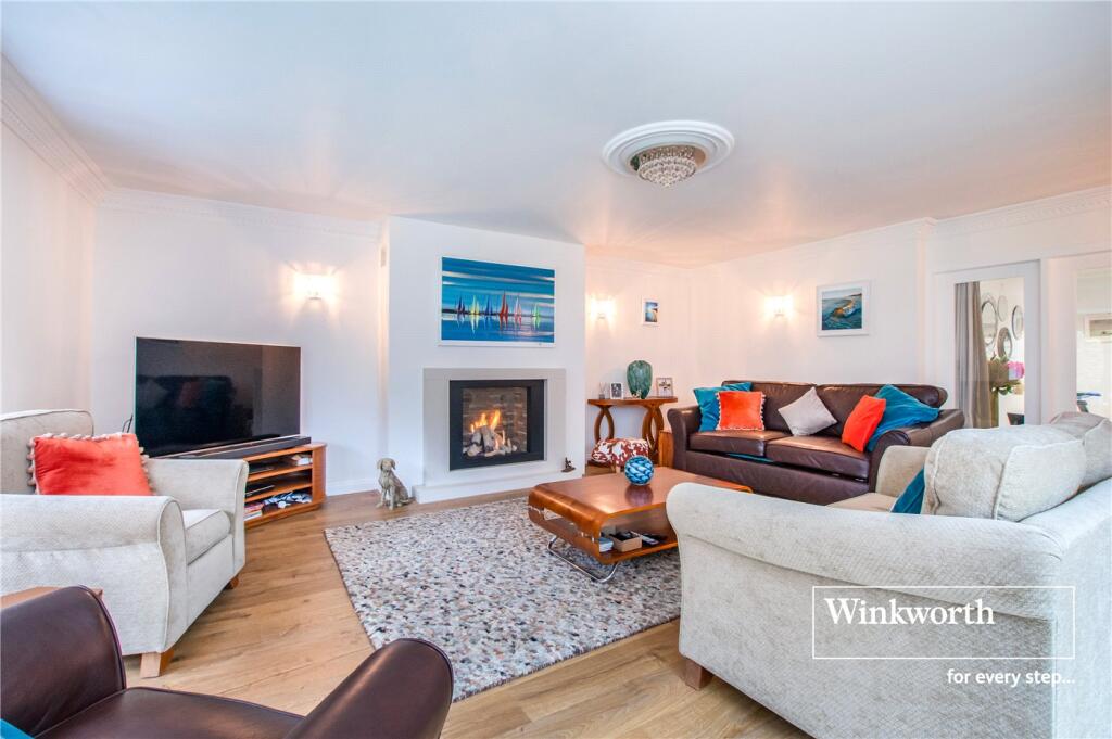 Additional property image - Wight Walk, West Parley, Ferndown, Dorset, BH22