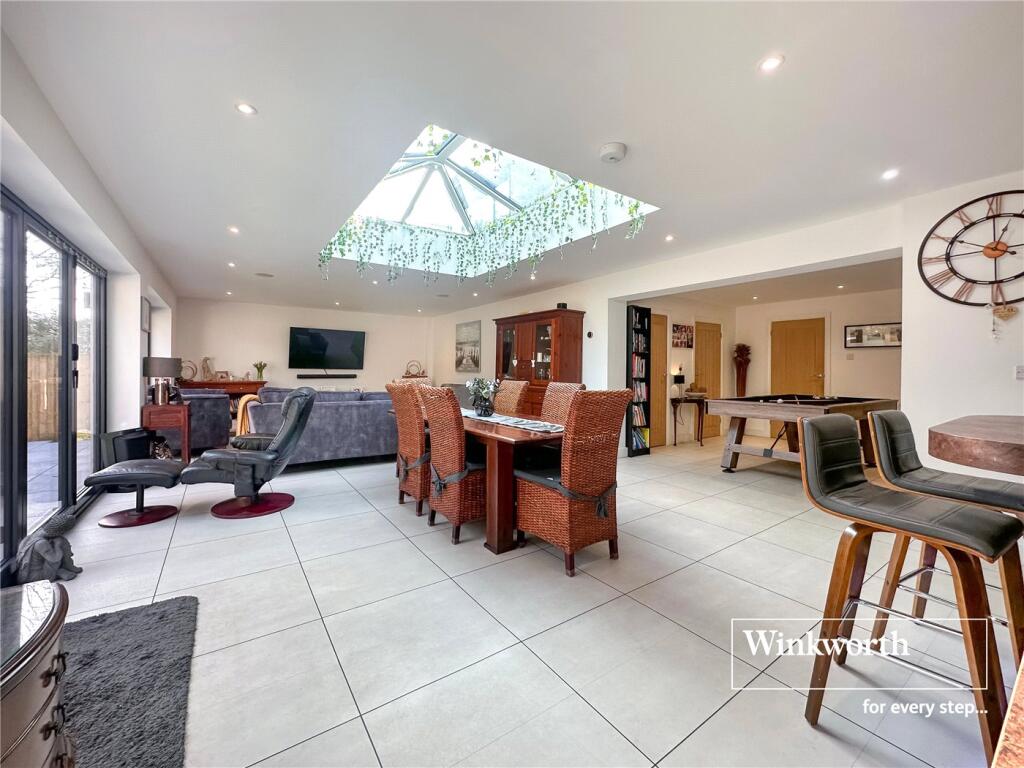 Additional property image - Queens Road, Ferndown, Dorset, BH22