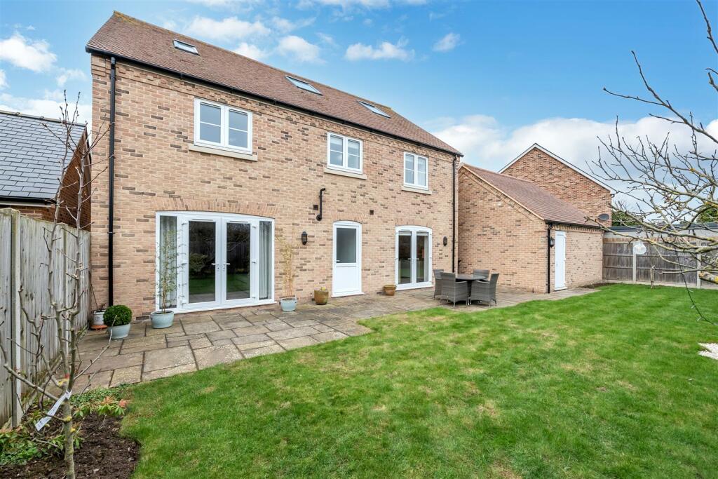 4 bedroom detached house for sale in Isaacson Road, Burwell, Cambridge