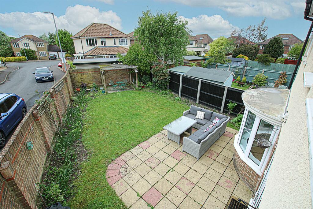 4 bedroom detached house for sale in Burghley Rise, Burwell, Cambridge