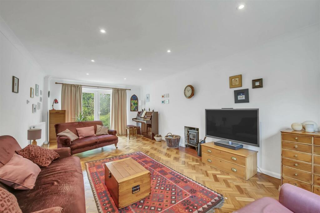 4 bedroom detached house for sale in High Street, Burwell, Cambridge, CB25