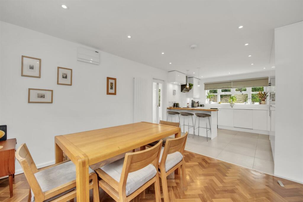 4 bedroom detached house for sale in High Street, Burwell, Cambridge, CB25