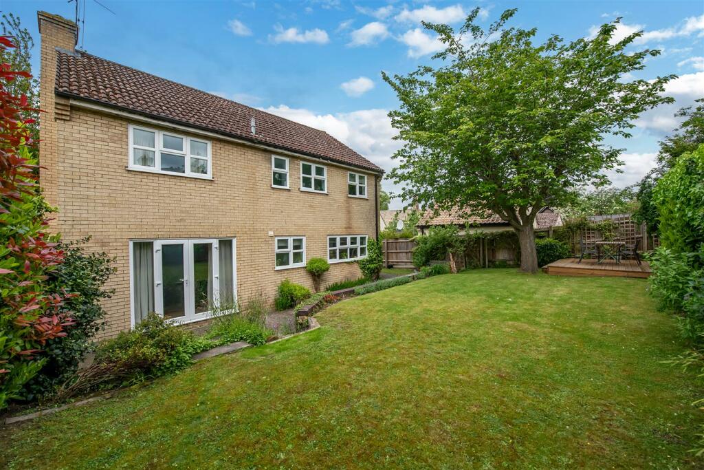 4 bedroom detached house for sale in High Street, Burwell, Cambridge, CB25