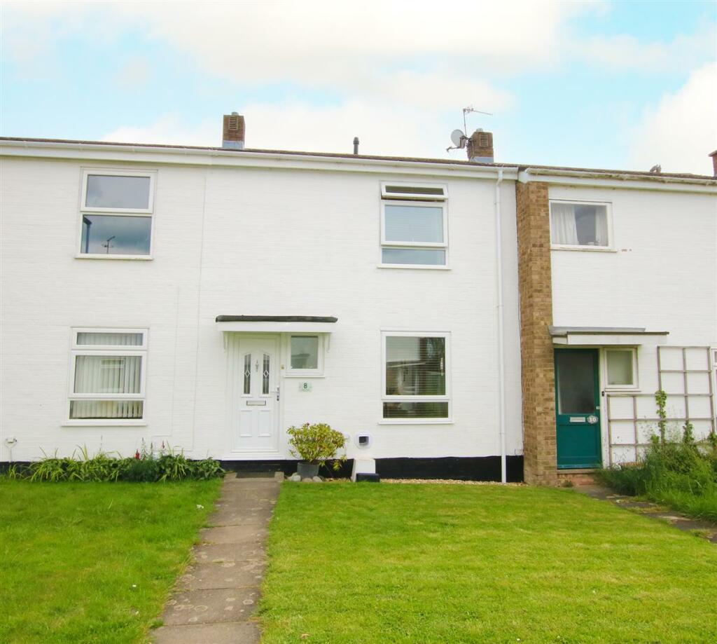 3 bedroom terraced house for sale in Priory Close, Burwell, Cambridge, CB25