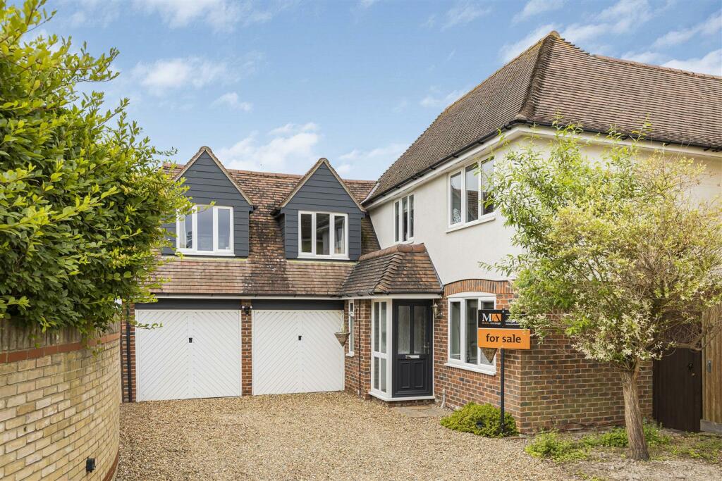 4 bedroom detached house for sale in Melford Close, Burwell, Burwell, CB25