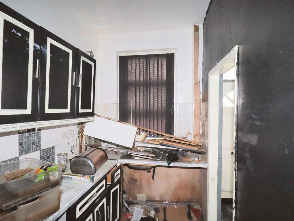 Additional property image - 42 Lonsdale Street, Bradford, BD3 0AN