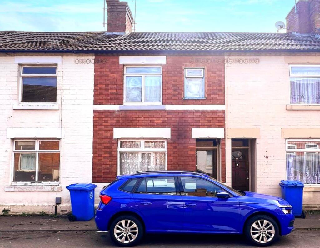 Main image of property: 72 Wood Street, Kettering, NN16 9SB