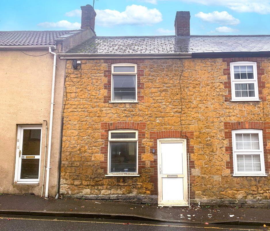 Main image of property: 27 Station Road, Castle Cary, Somerset, BA7 7BX