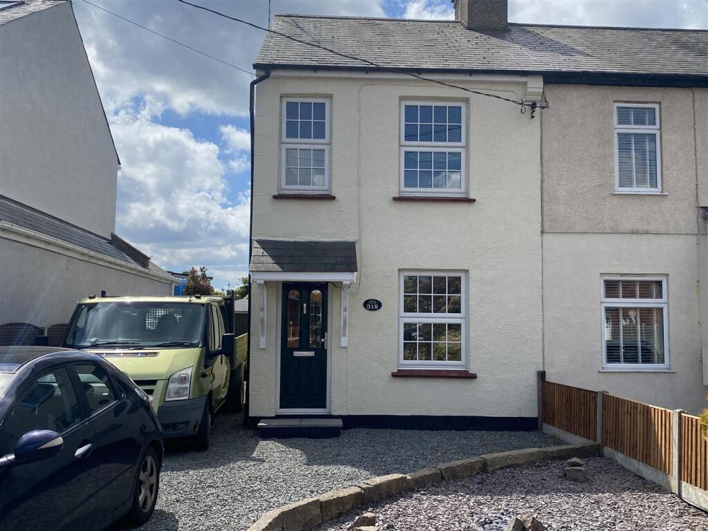 Main image of property: Daws Heath Road Thundersley
