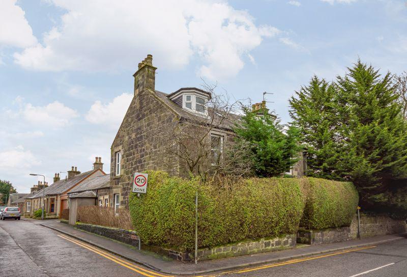 6 bedroom detached villa for sale in Douglas Road, Leslie, KY6