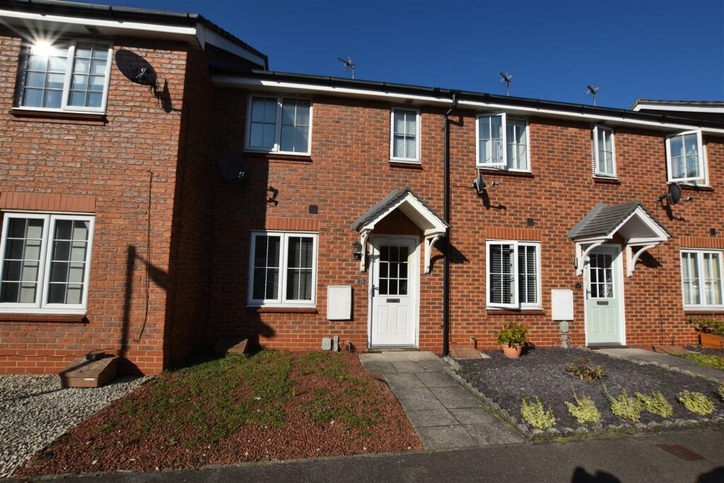 2 bedroom terraced house for sale in Calthwaite Drive, Brough, HU15