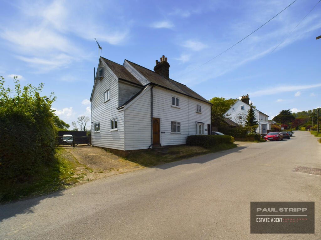 3 bedroom semidetached house for sale in Netherfield Hill, Battle, TN33