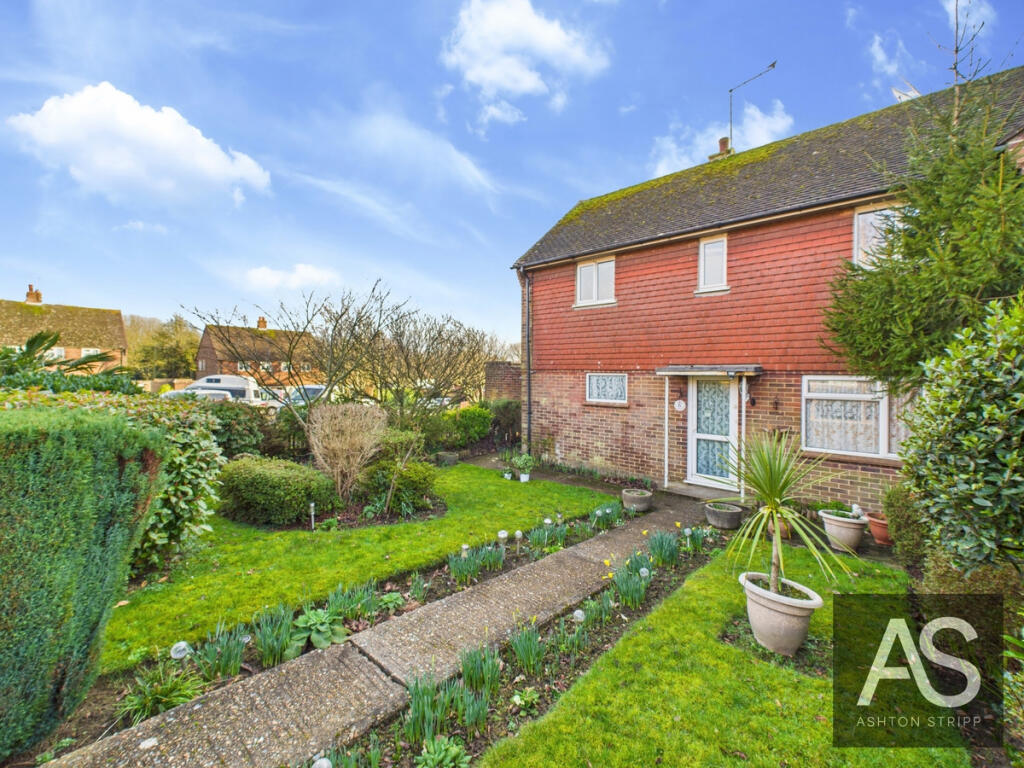 Main image of property: Stocks Meadow, Battle, TN33