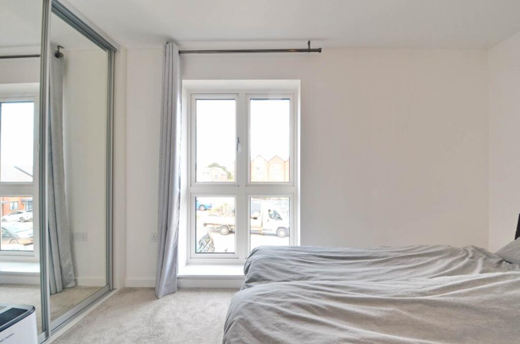 Additional property image - Shrub Leaze, Brooklands Park, Stoke Gifford