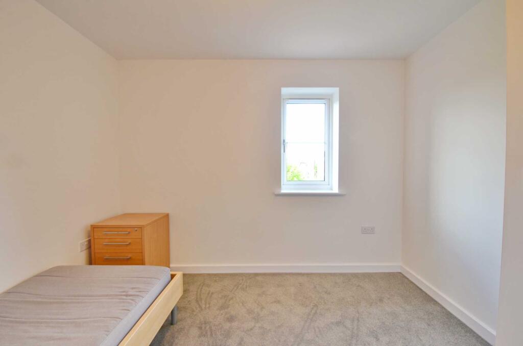 Additional property image - Shrub Leaze, Brooklands Park, Stoke Gifford