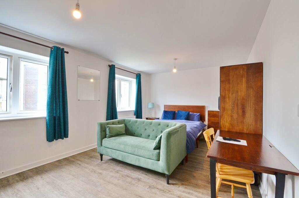 Additional property image - Poppy Close, Stoke Gifford