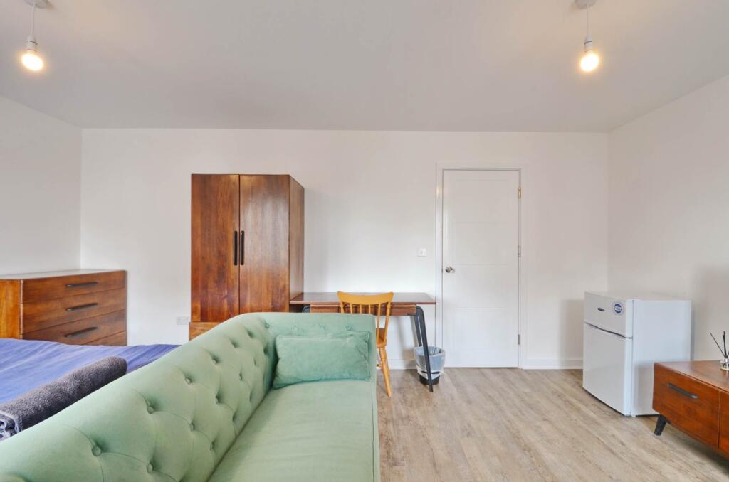 Additional property image - Poppy Close, Stoke Gifford