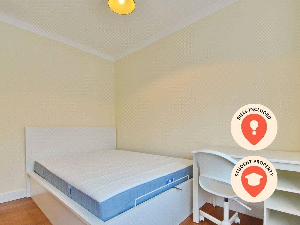 Main image of property: Begbrook Lane, Frenchay, Bristol, South Gloucestershire, BS16