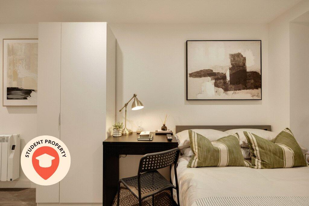 Main image of property: Gloucester Road North, Filton, Bristol, Gloucestershire, BS34