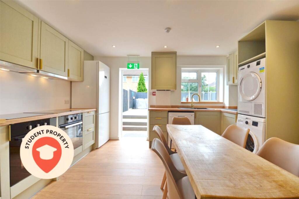 Main image of property: Homeleaze Road, Southmead, Bristol, Bristol, BS10