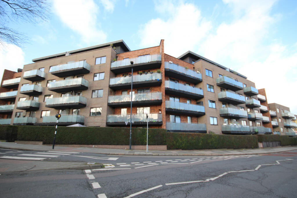 Main image of property: Craven Park, Harlesden, London NW10