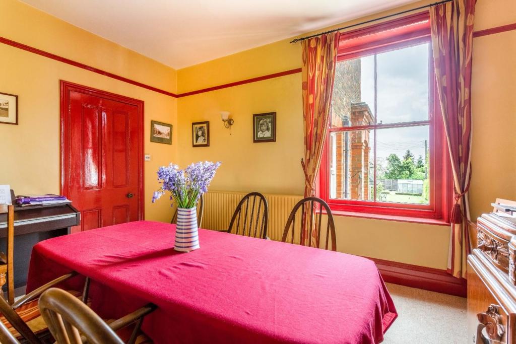 5 bedroom house for sale in Broomfield Road, Henfield, BN5