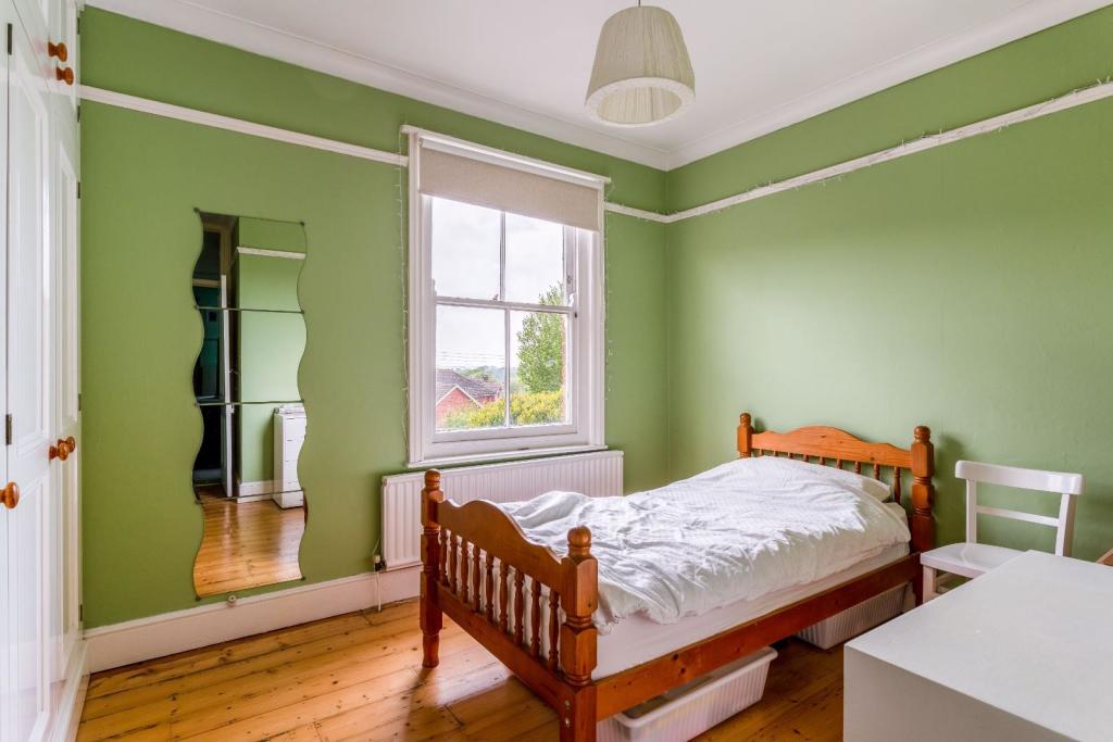 5 bedroom house for sale in Broomfield Road, Henfield, BN5