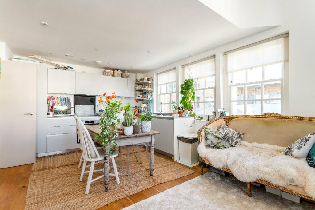 Additional property image - Victoria Terrace, Hove