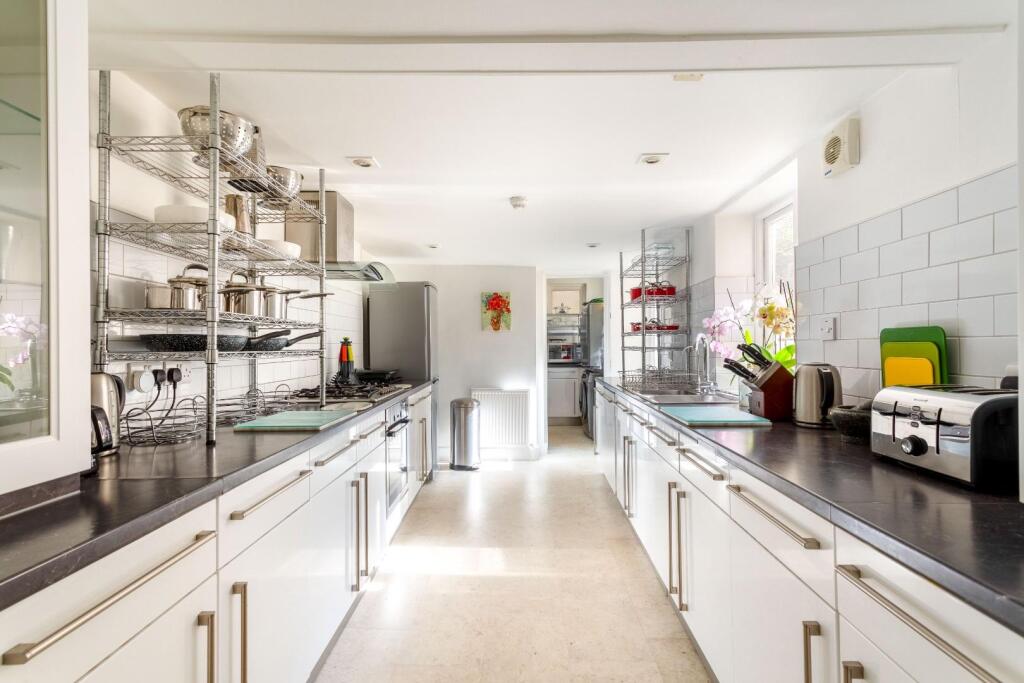 Additional property image - Lansdowne Place, Hove