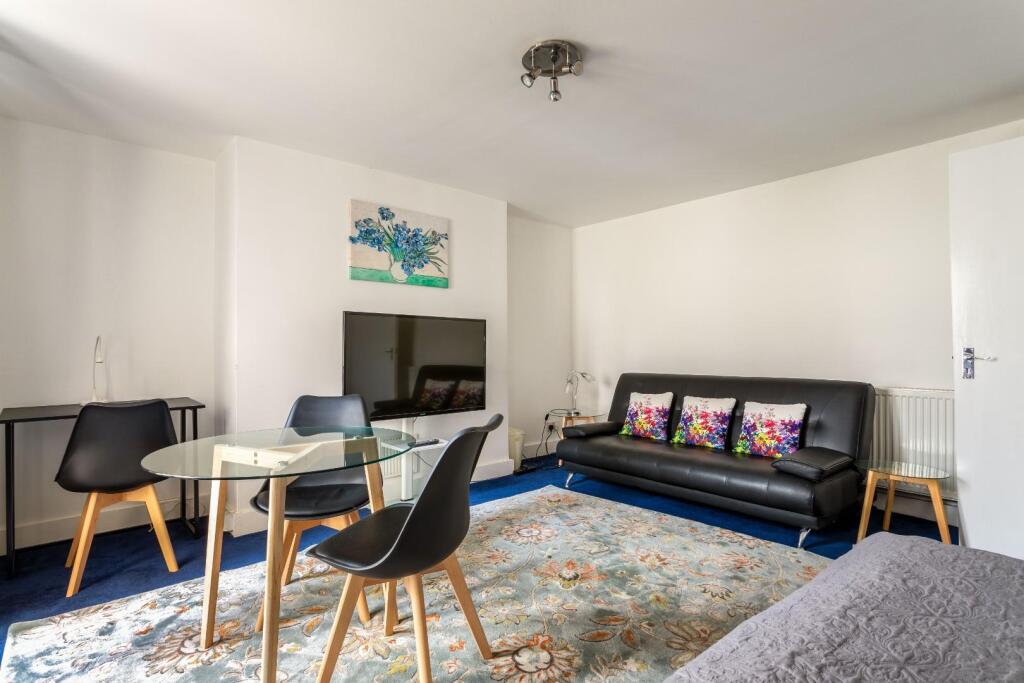Additional property image - Lansdowne Place, Hove