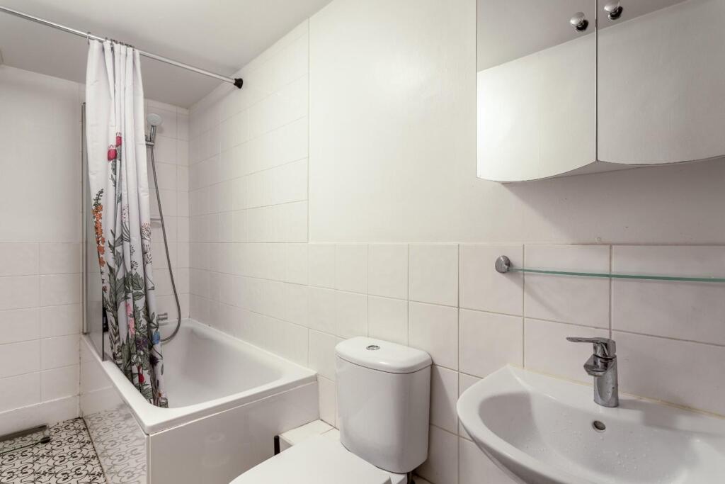 Additional property image - Lansdowne Place, Hove