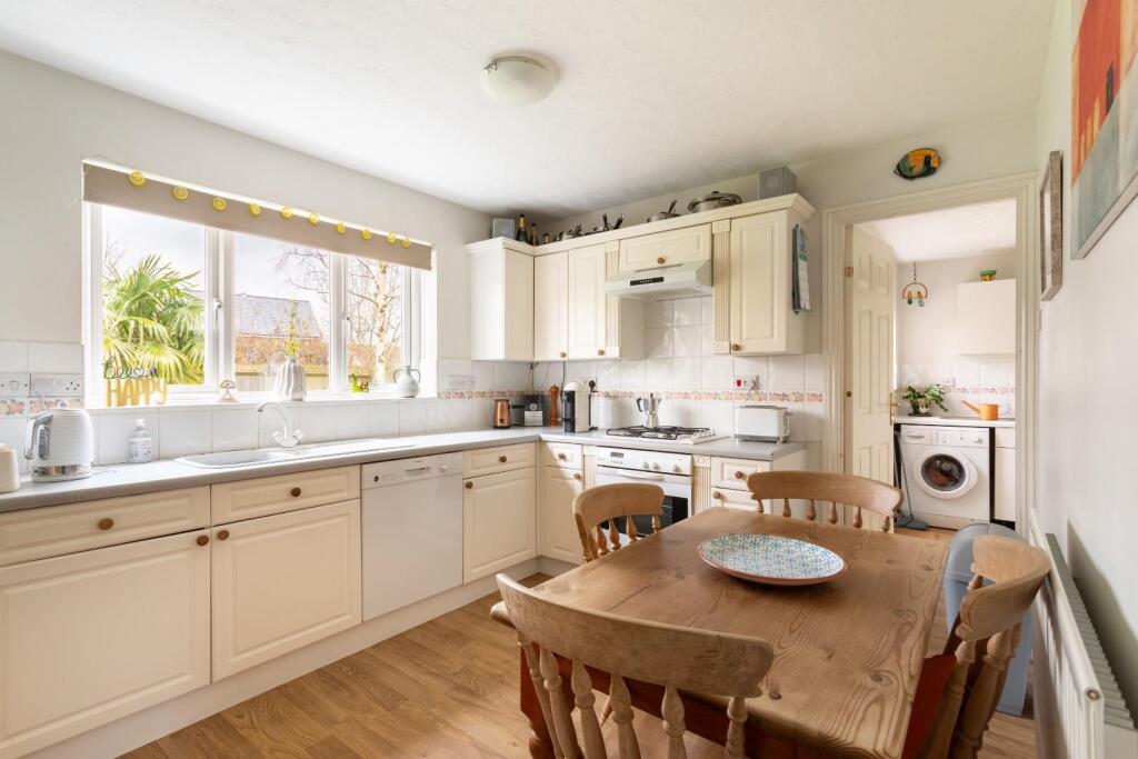 Additional property image - Fawn Rise, Henfield